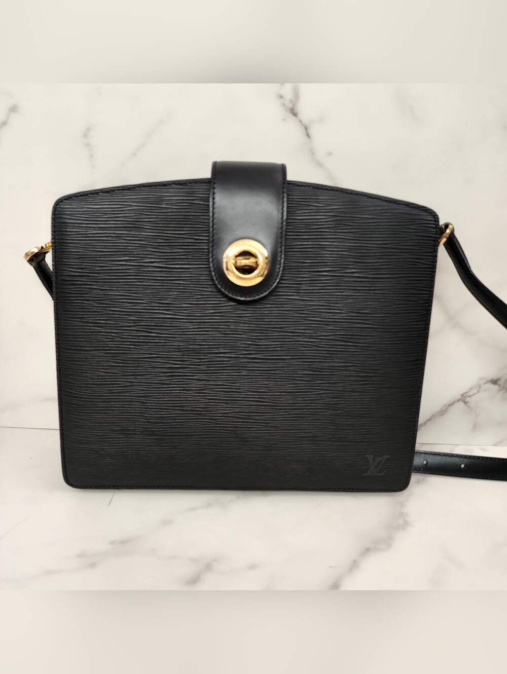 Authentic Vintage Black Epi Leather Louis Vuitton Capucines Shoulder Bag